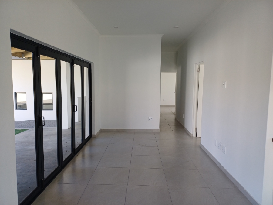3 Bedroom Property for Sale in St Helena Views Western Cape